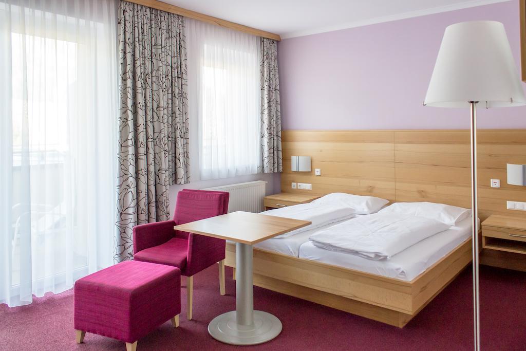 Gesundheitsresort Bad St. Leonhard Bad St. Leonhard im Lavanttal Habitación foto